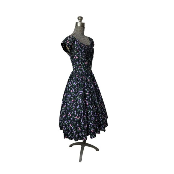1960s floral day dress with pleated bodice and full skirt Size S - Picture 4 of 6